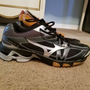 Mizuno Wave Bolt 6 Volleyball Shoes